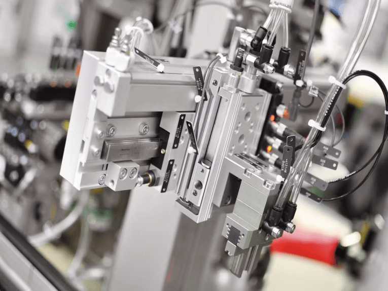 Linear Motion Solutions Using Hybrid Automation Systems