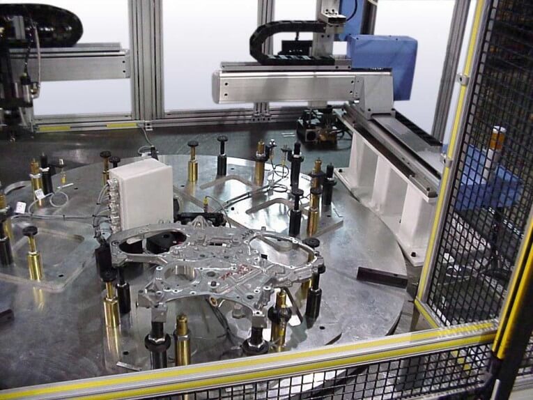 Robots industriels dans les applications de fabrication