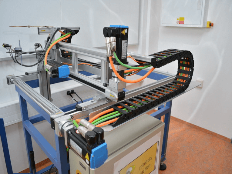 robot industriel cartésien