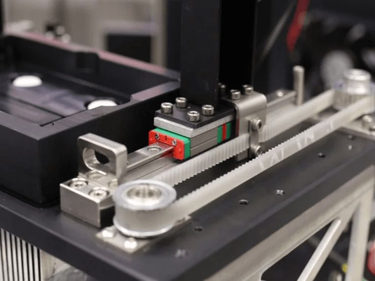 How to choose the optimal linear motion solution: Belt and rack & pinion drives?