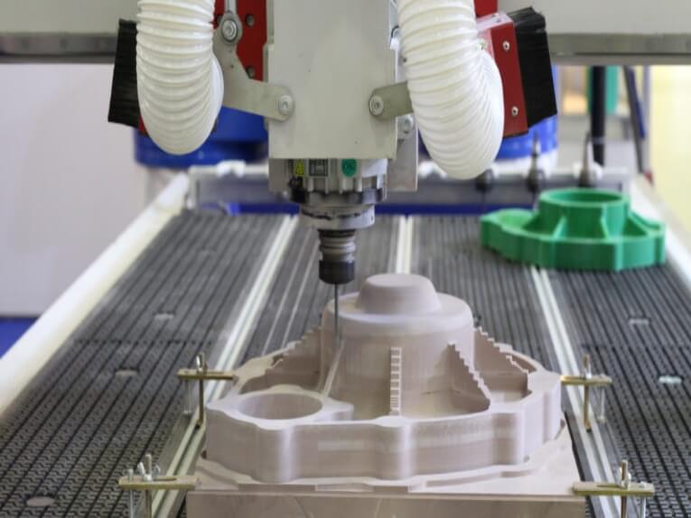 CNC-robotiikan merkitys valmistuksessa